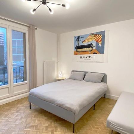 Paris: Agreable Chambre D'Un Grand Artiste Apartment Luaran gambar